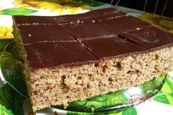 Przygotowanie przepisu Doskonałe cukiniowe ciasto orzechowe z polewą czekoladową, krok 14