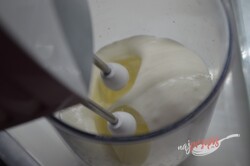 Przygotowanie przepisu Tort morelowo-jogurtowy BEZ PIECZENIA, krok 8