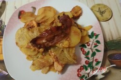 Przepis Pieczone piersi z kurczaka z ziemniakami w jednym naczyniu żaroodpornym