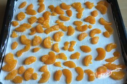 Przygotowanie przepisu Najlepsze orzeźwiające mandarynkowe ciasto ze śmietany, krok 6