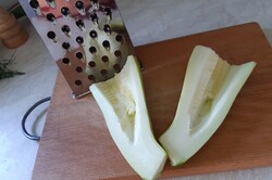Przygotowanie przepisu Cukiniowe kotleciki: Pyszne i delikatne warzywne kotleciki!, krok 1