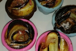 Przepis Fenomenalne różyczki z jabłek i ciasta francuskiego